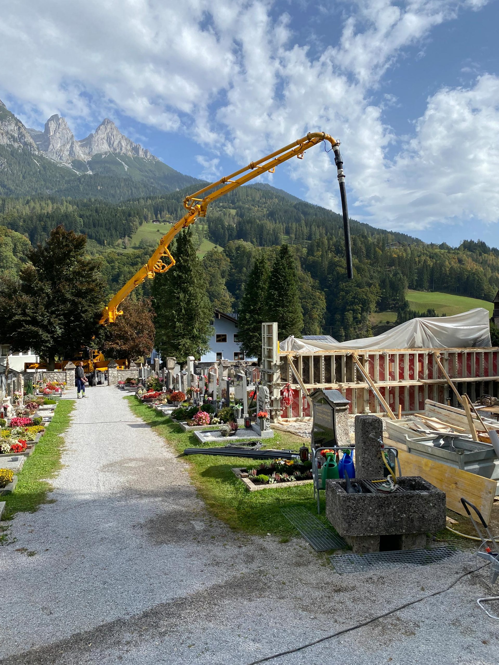 praebau-urnenmauer-werfen-05