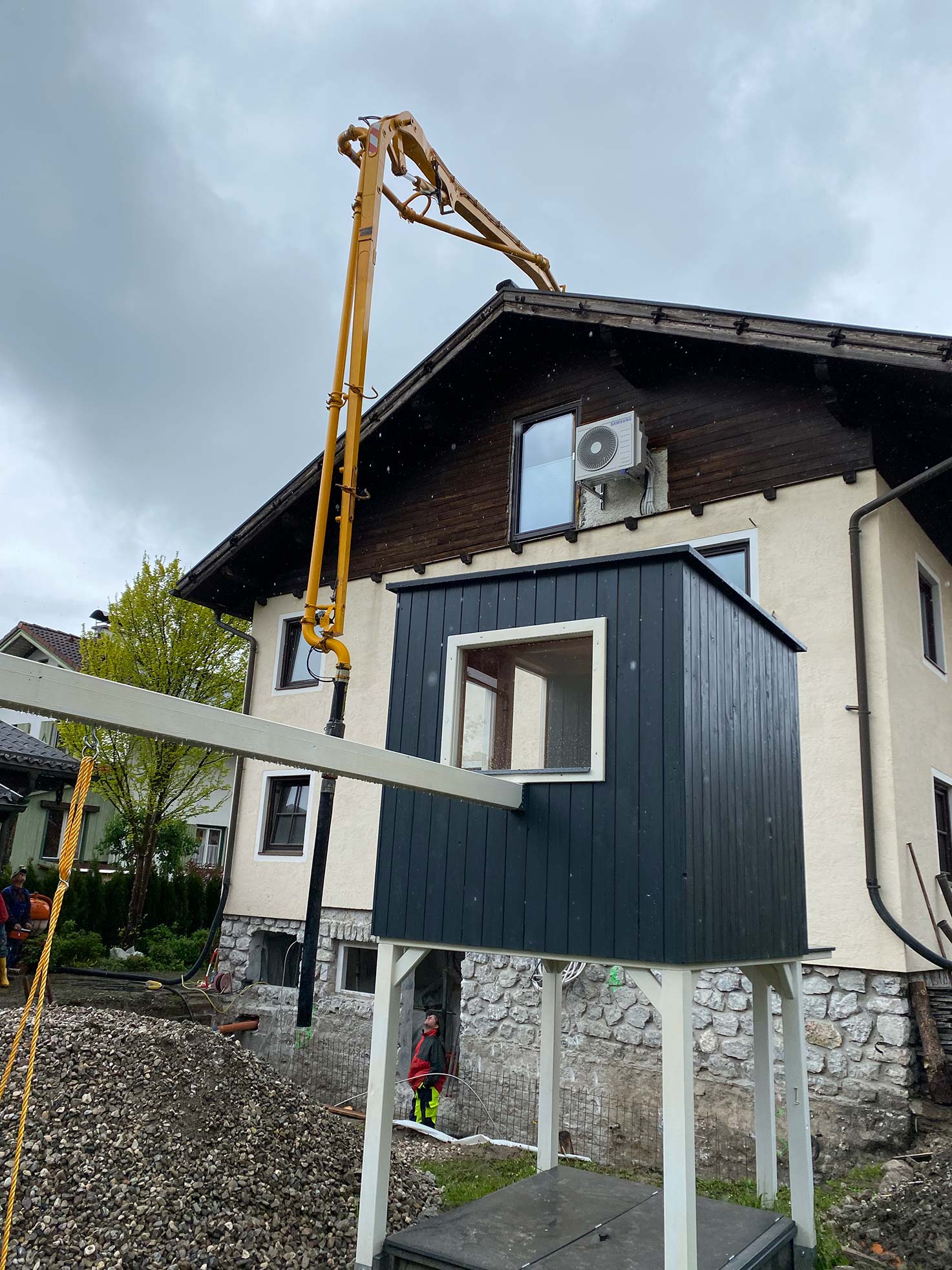 Betonierarbeiten am Neubau des Kellers in Golling – Bauausführung durch Robert Präauer.